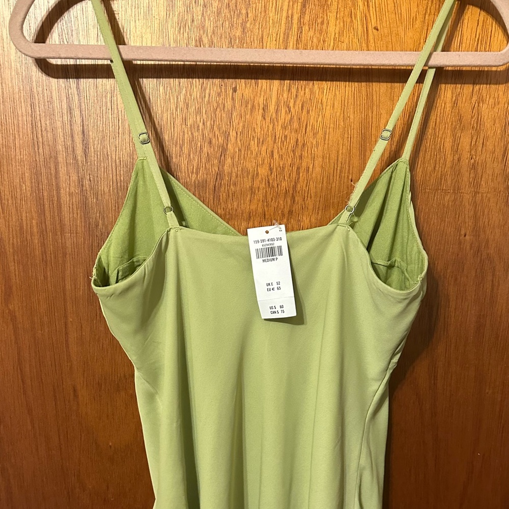 Dress - Picture 2 of 3